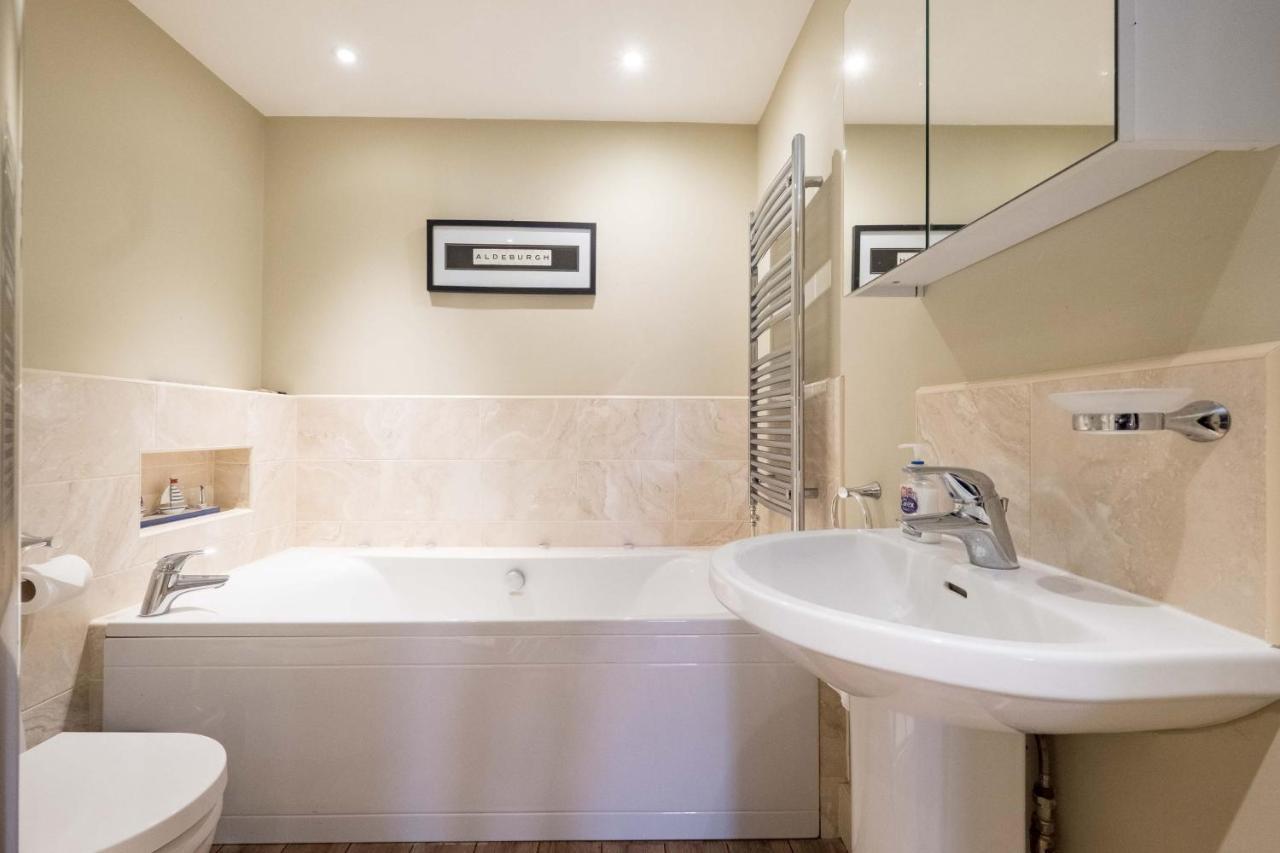 Beachcomber - Aldeburgh Coastal Cottages المظهر الخارجي الصورة